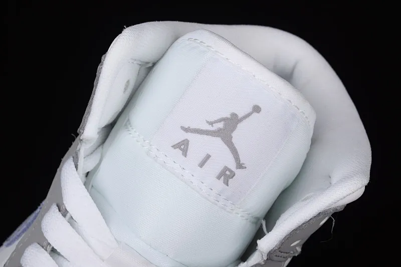 All Categories Air Jordan Jordan Series Basketball Shoes Air Jordan 1 Mid Air Jordan 1 Mid AJ1 Joe 1 Wolf Gray Mid-top Casual Sports Shoes BQ6472-105